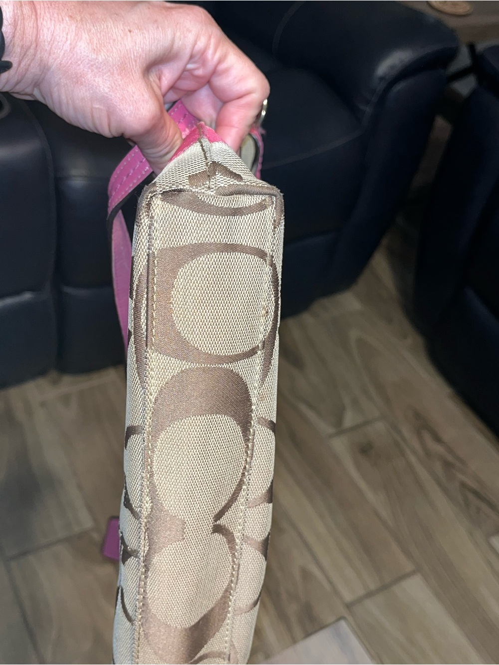 Coach Beige Signature Canvas Shoulder Bag with Pink Leather Trim - Picture 11 of 16